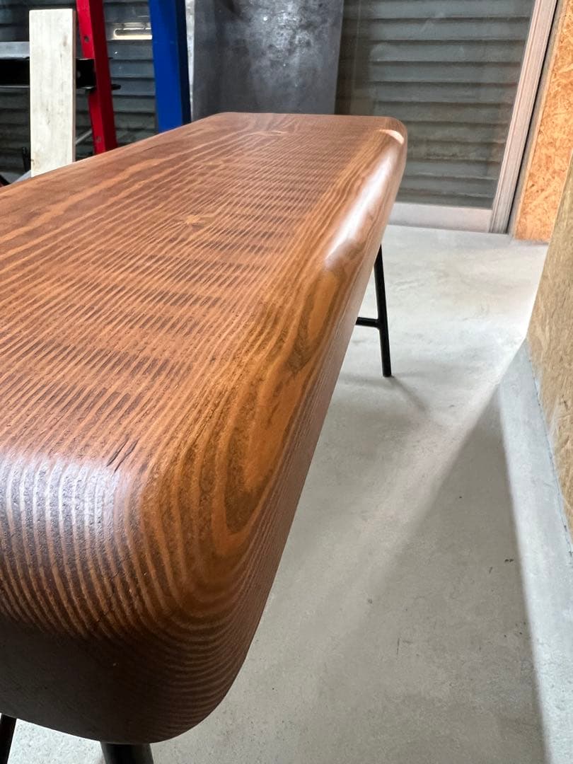 ブラウン木製ベンチ・スチール脚