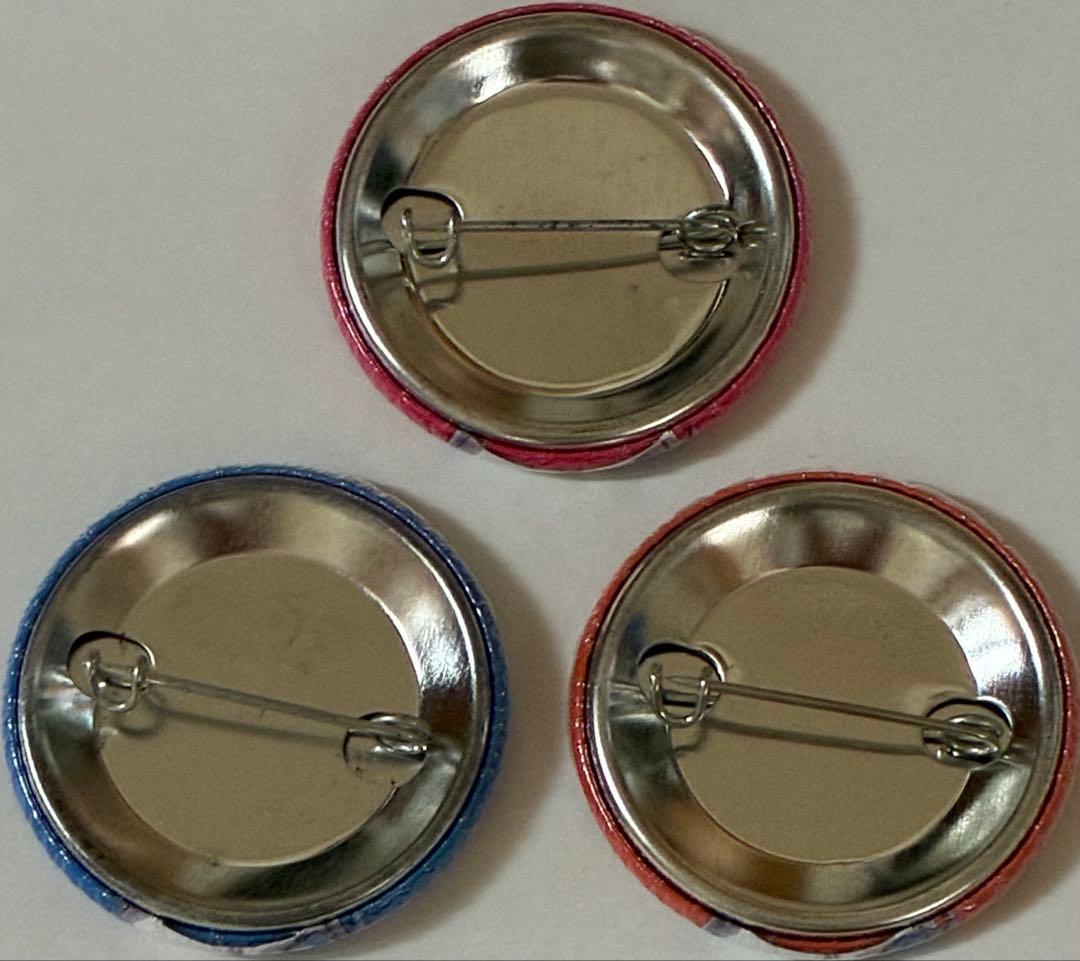 青山剛昌ふるさと館　誕生日限定　怪盗キッド&江戸川コナン　缶バッジ　計3点セット