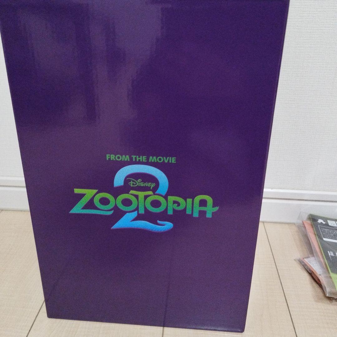 ズートピア ニック・ワイルド タキシード フィギュア