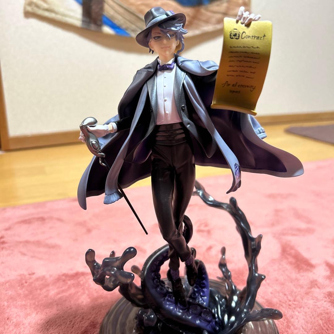 アズール8分の1スケールフィギュア