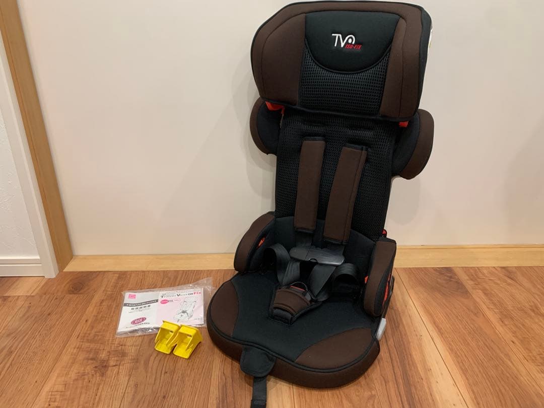 日本育児 ジュニアシート ブラウン　ISOFIX