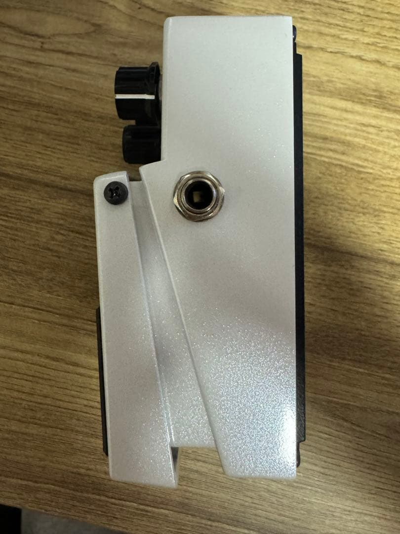 BOSS DS-1 ディストーションペダル 限定カラー ホワイト