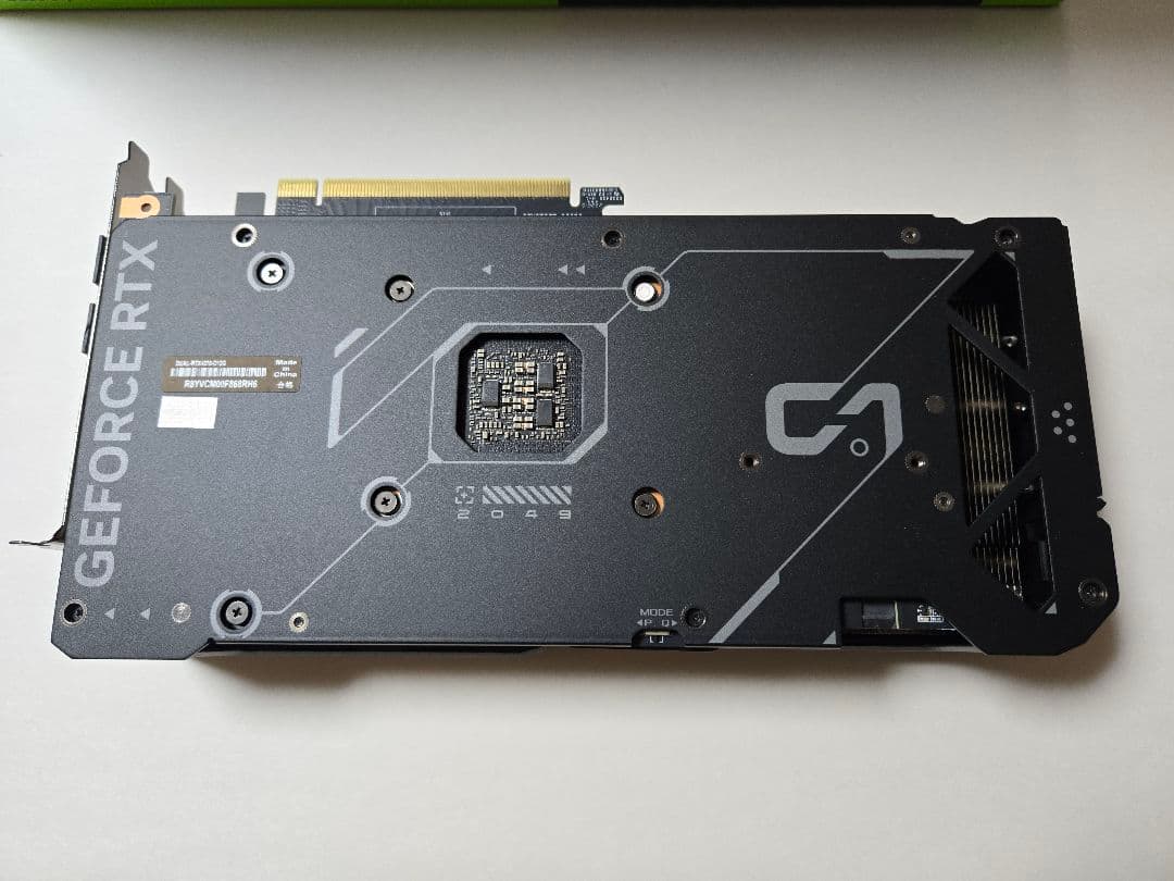 K　ASUS DUAL GEFORCE RTX 4070