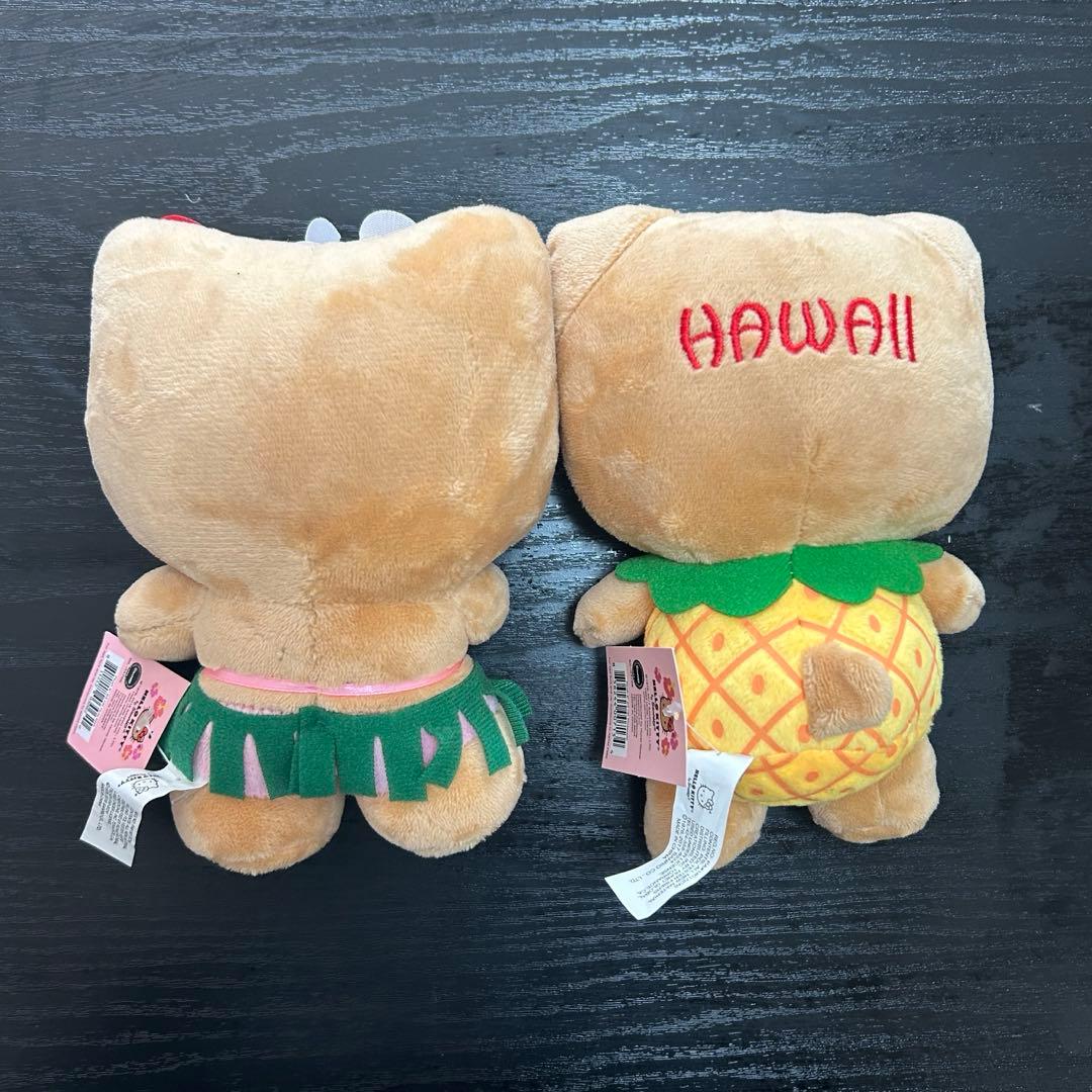 ハワイ限定　日焼けキティ　ぬいぐるみ２つ