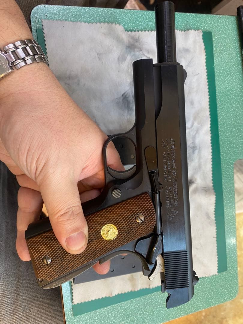 東京マルイコルトガバメントマークIV 70ガスブローバック　マガジンポーチ付き