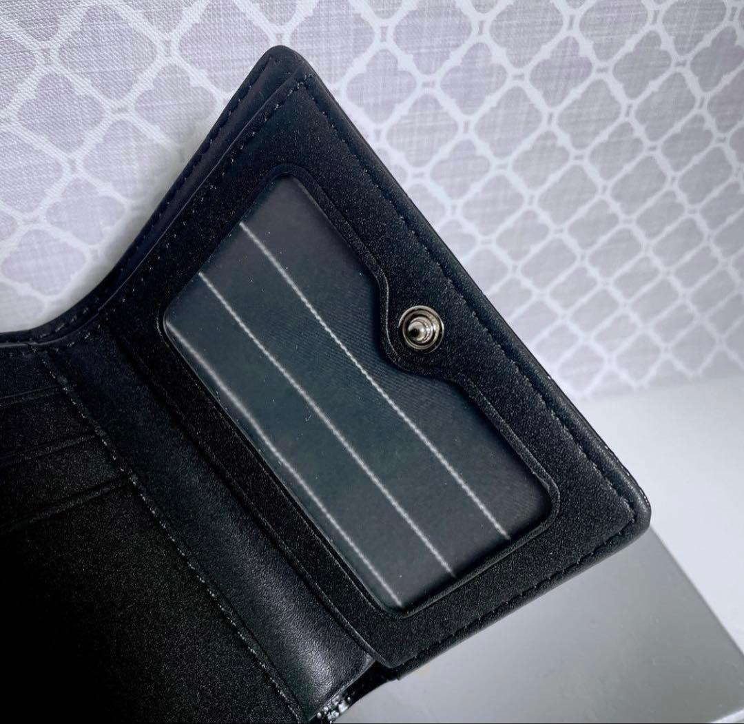 【新作☆内側に素敵な柄】新品 ヴィヴィアン・ウエストウッド 三折財布 黒