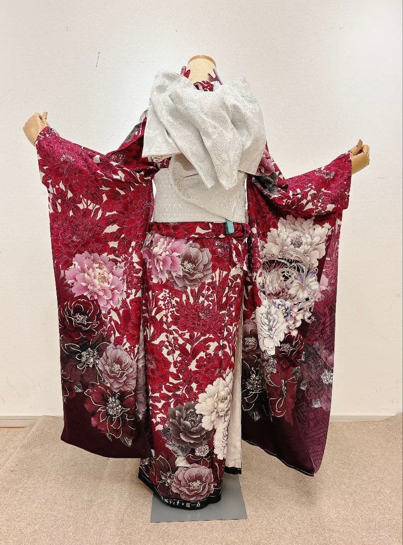 玉城ティナ　振袖のみ