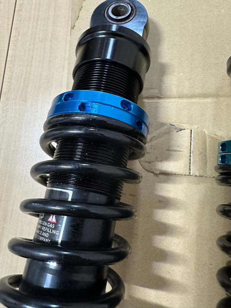 美品！ シグナスX　SR　１型　２型　3型　KN企画　リアサスペンション