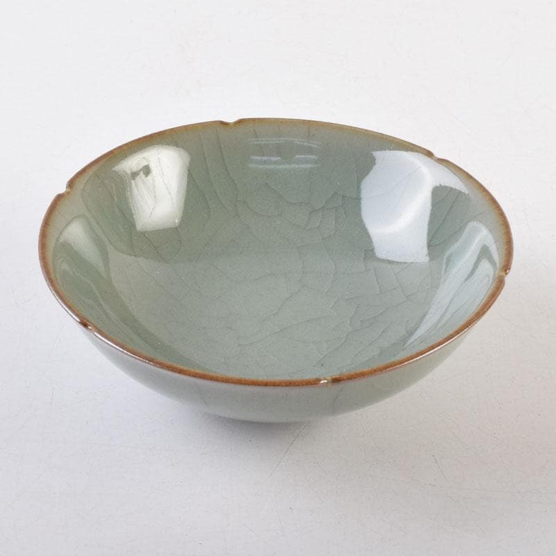 中国　哥窯　青磁　金糸鉄線　氷裂文　輪花皿　C　8994