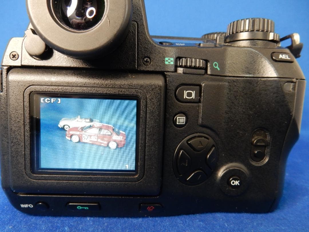 #2212 CAMEDIA E-20 ① OLYMPUS ベタ、落としました