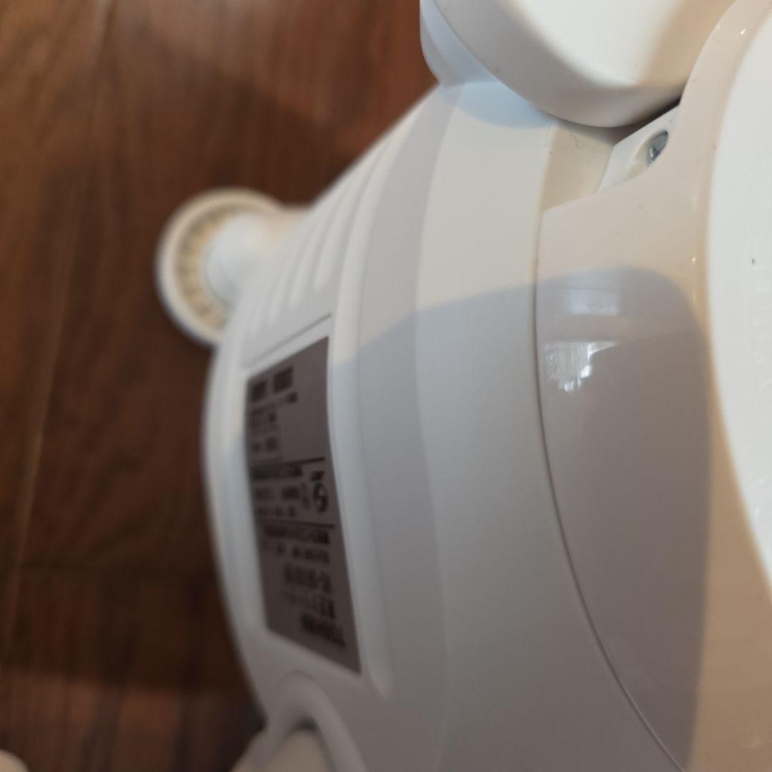 東芝クリーナー VC-S610X (w)2024製本体とホース