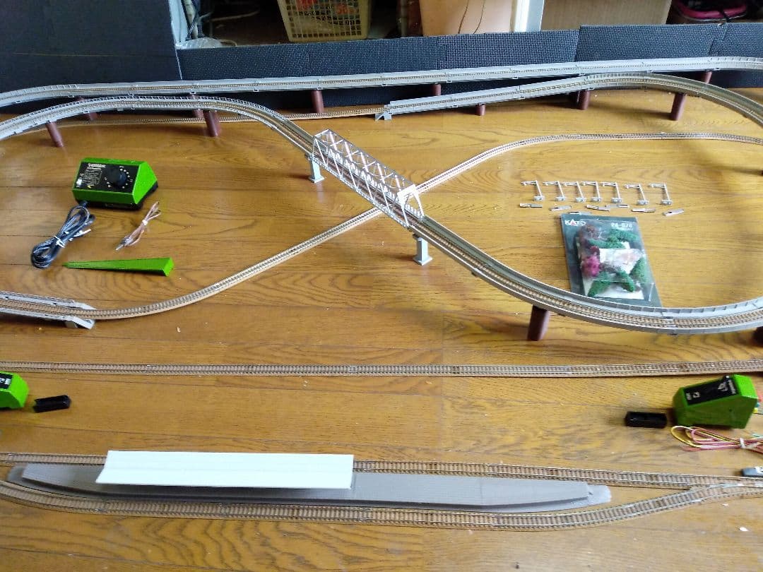 NゲージTOMiXレイアウトフルセット完成一式＋延長パーツセット室内灯他今週限り