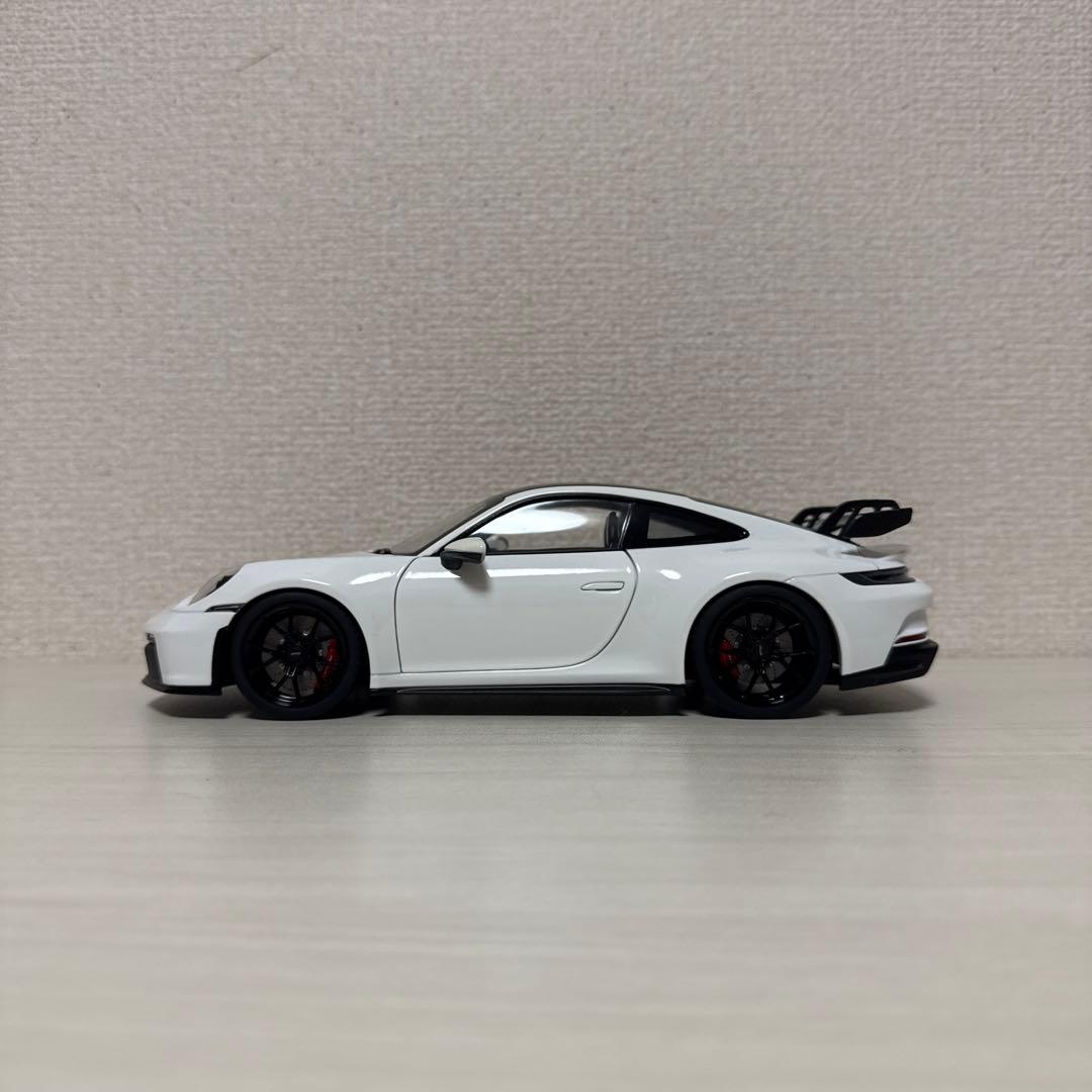 ノレブ 1/18 ポルシェ　992 GT3