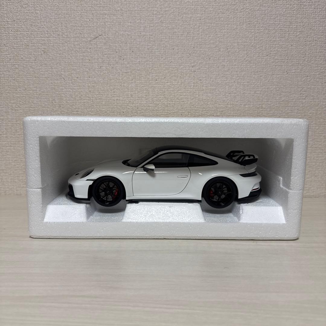 ノレブ 1/18 ポルシェ　992 GT3