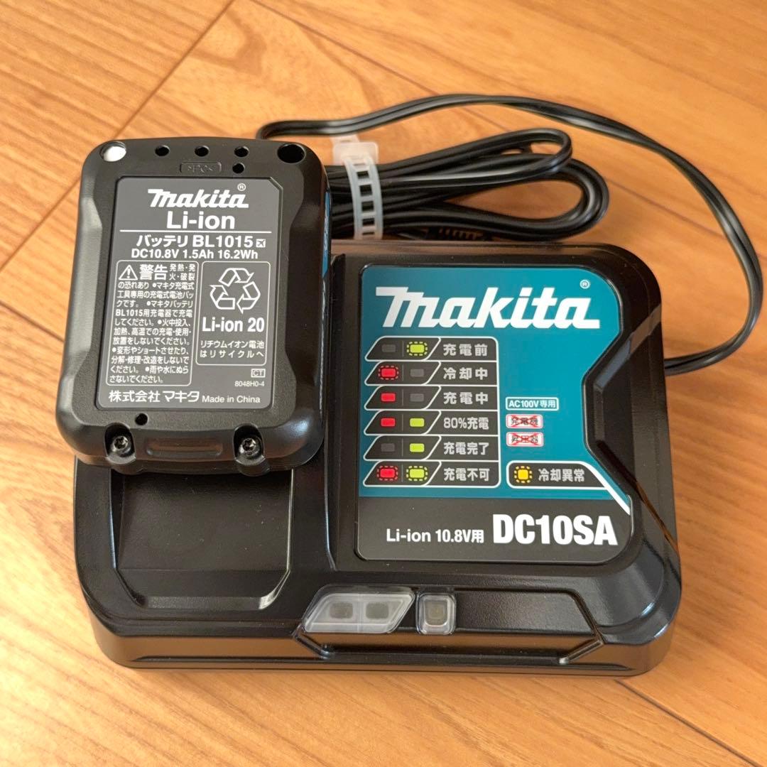 マキタ CL107FDSHW 充電式クリーナー 10.8V バッテリー 説明書付