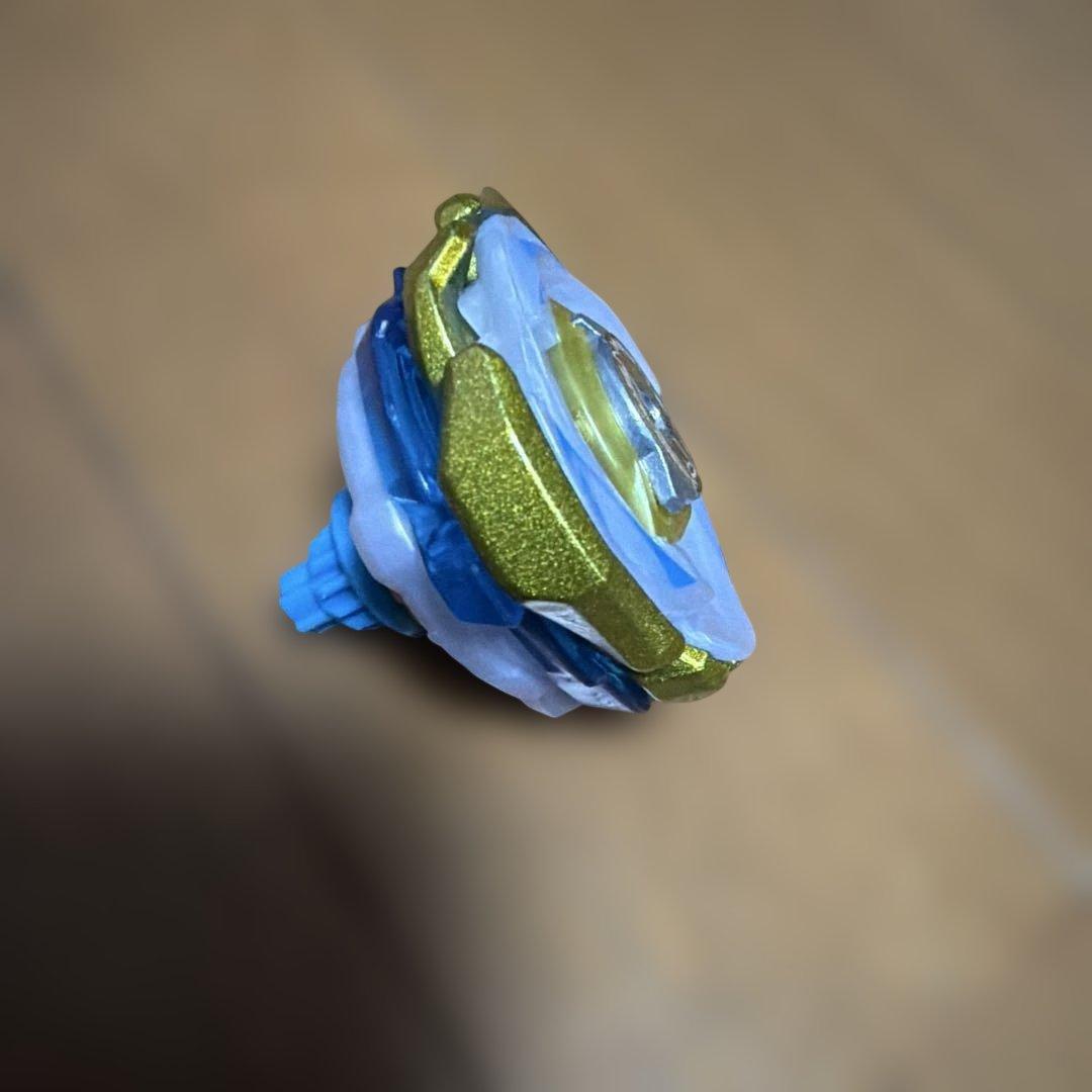 ベイブレードx CX-00ワルキューレボルトs4-70v