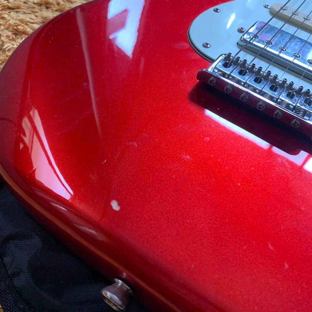 バッカス　レッドエレキギター ストラトキャスタータイプ