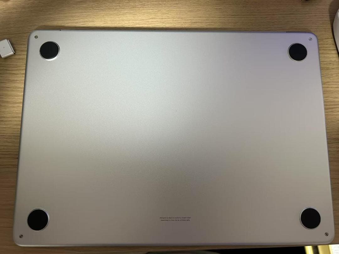 ［超美品］M2チップ搭載MacBook Air 13インチ - シルバー