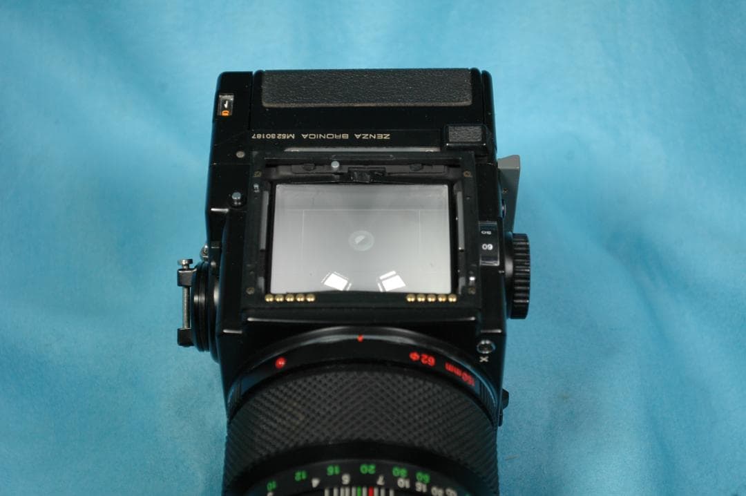 ZENZA BRONICA ETR S 《動作品》