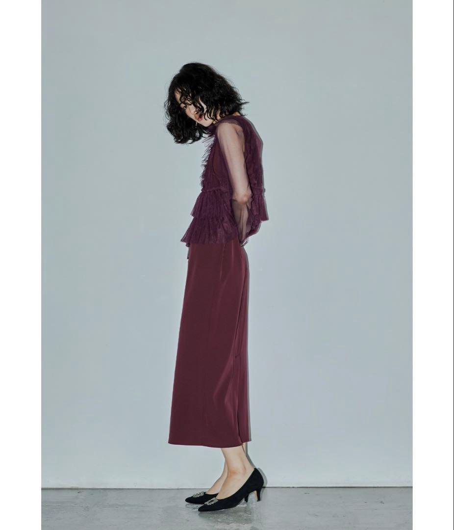 【期間限定値下げ】niana フリルペンシルドレス　ボルドー