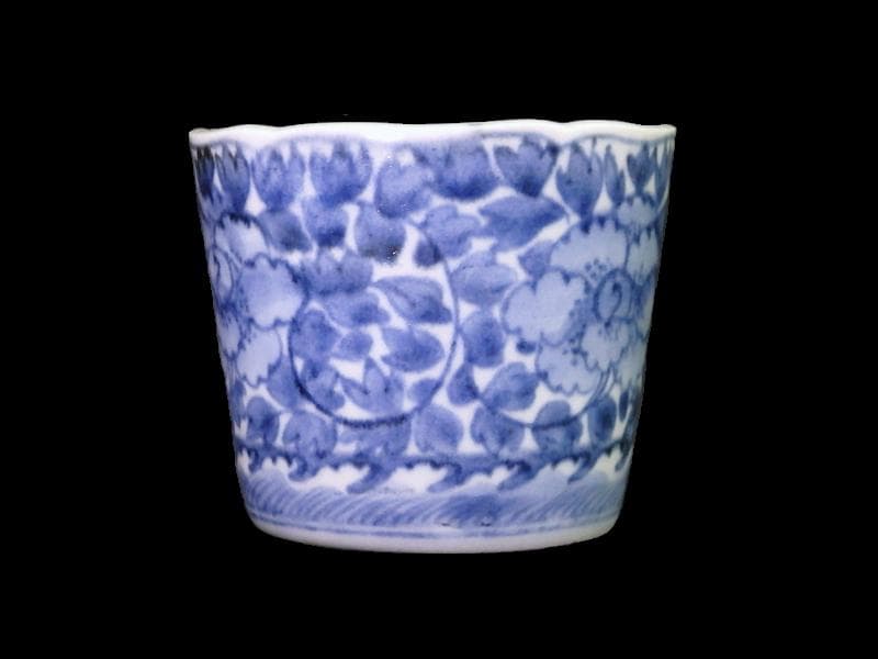 古伊万里　染付　牡丹に牡丹葉繋ぎ紋の図　蕎麦猪口　 C503AS-CSw