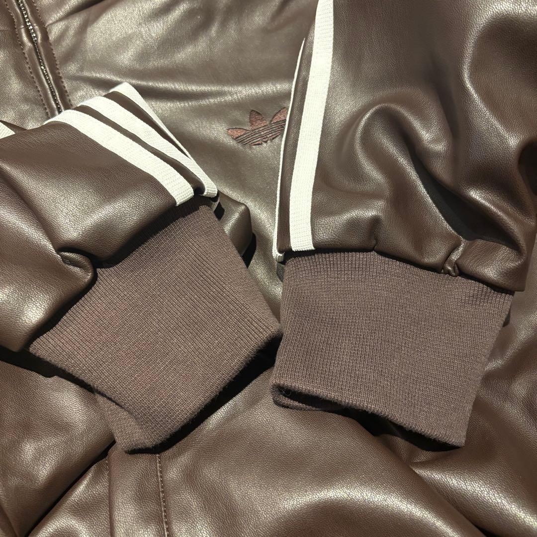 新品XL⭐️adidas フェイクレザー ジャケット ダークブラウン