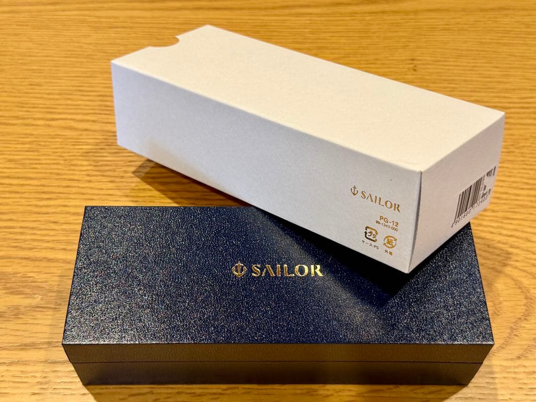 セーラー万年筆 プロフェッショナルギア ブラックスケルトン21金 M中字　限定品