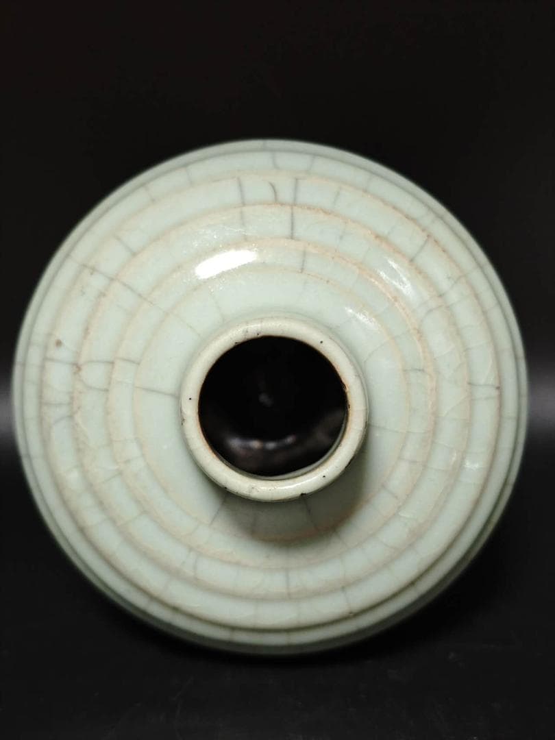 明時代　青磁龍泉窯弦紋花瓶龍泉窯明官窯物　元箱付き(E-10)