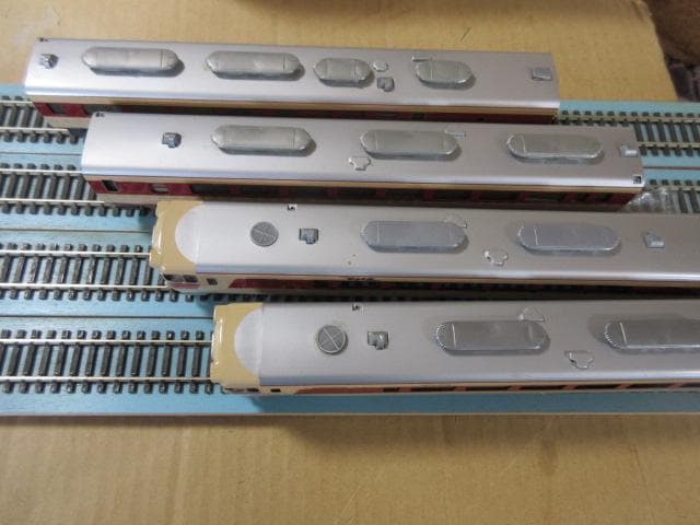 国鉄 キハ80系 特急形気動車 4両セット HOゲージ (金属製・カツミ製）
