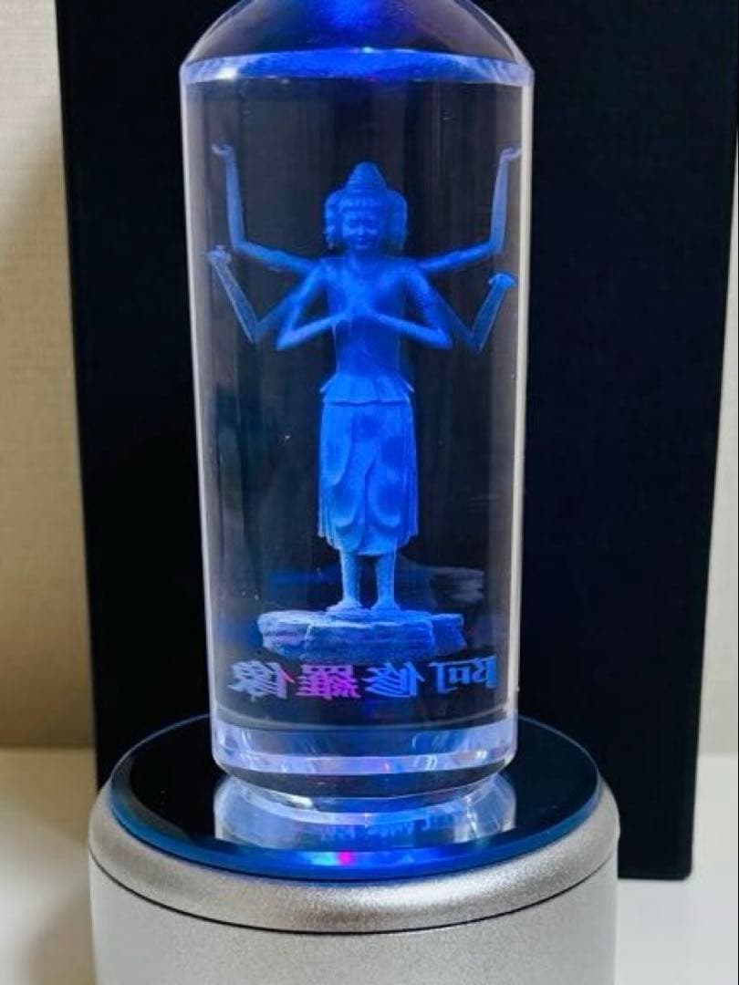 【新品】LED照明付3D阿修羅像あしゅら　鉛を含まないK9クリスタルガラス