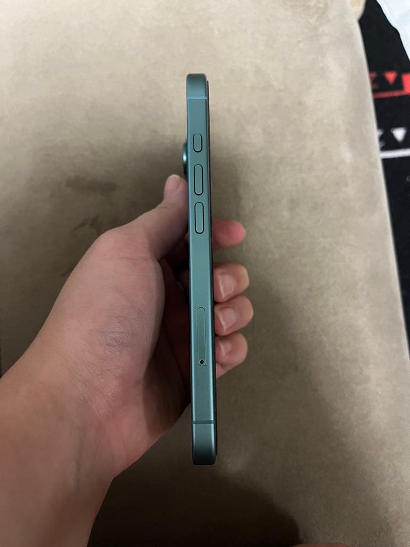 iPhone16 128GB ティール 極美品 SIMフリー 箱付き