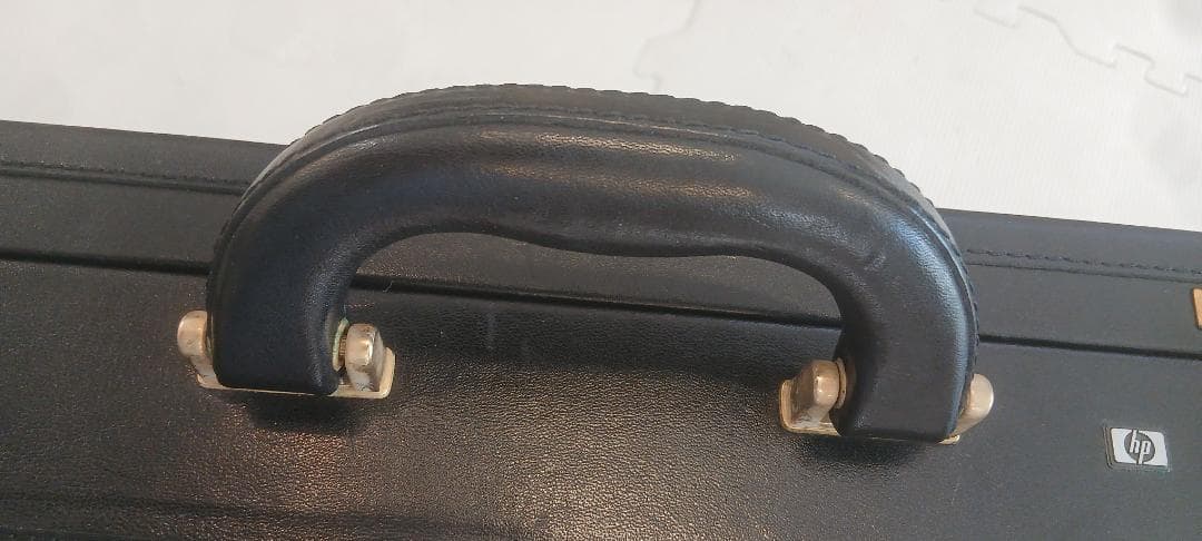 BALLY バリー アタッシュケース HPロゴ入り 黒 鍵付き