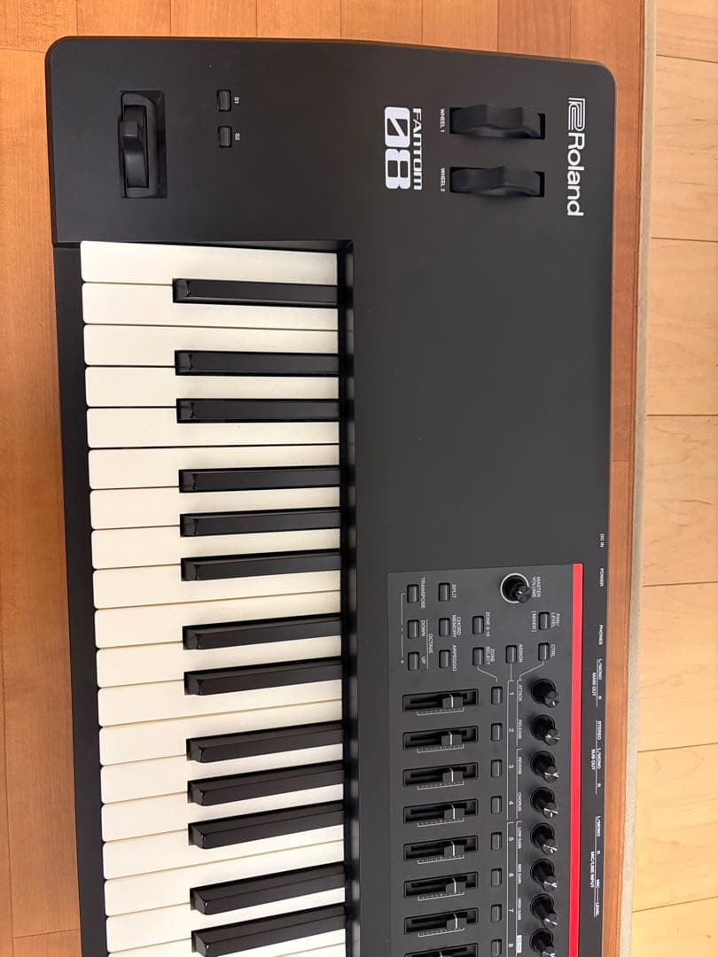 Roland Fantom-08 88鍵盤 ワークステーション（純正ケース付）