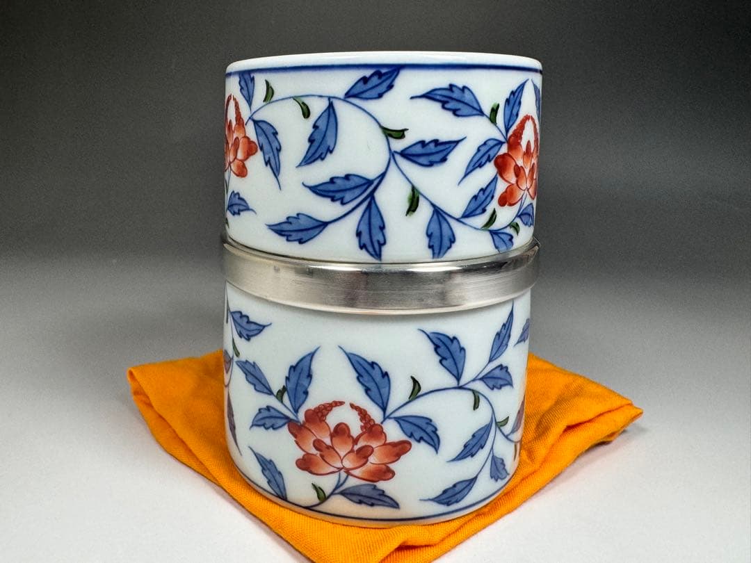 源右衛門窯 染錦花唐草 麦酒杯 共箱 黄布 源右衛門 是米木窯 有田焼 陶器