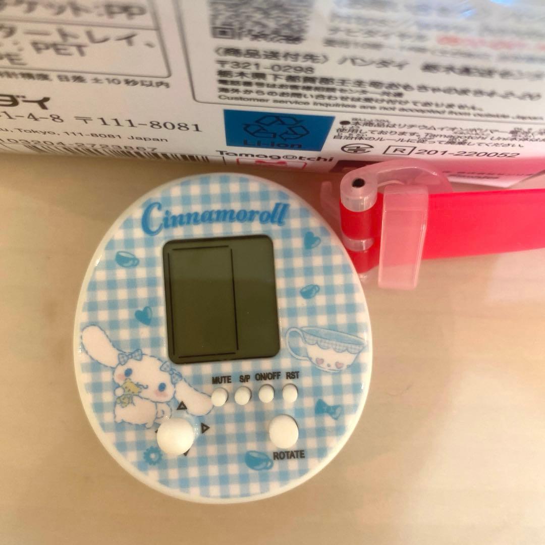 Tamagotchi Uni たまごっちユニ　ハローキティ　おまけ多数