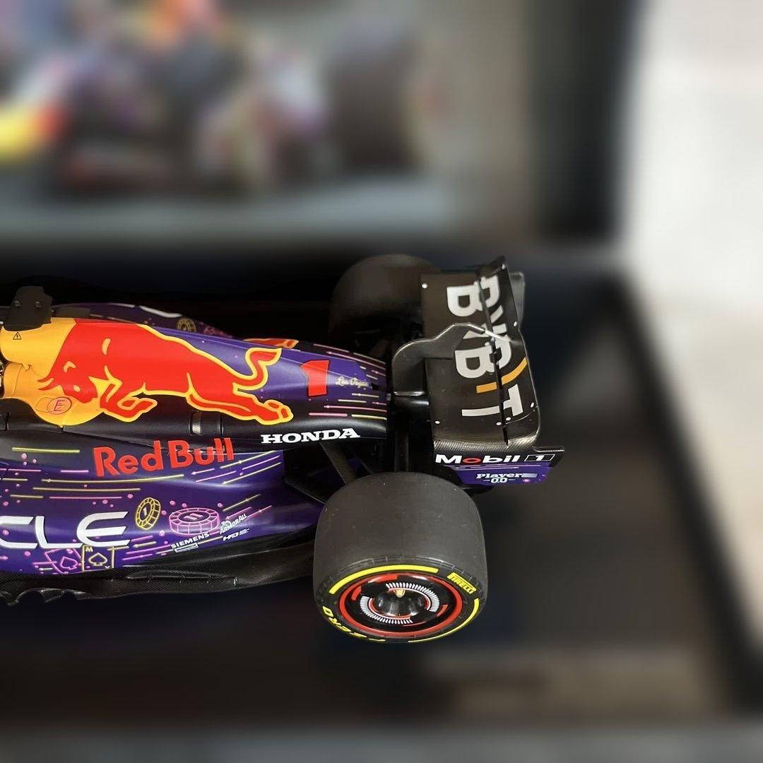 ミニチャンプス1/18レッドブルF1マックスフェルスタッペンラスベガスGP