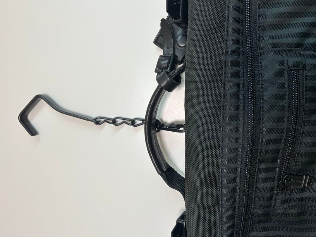 TUMI ガーメント・バッグ・トライフォールド・キャリーオン