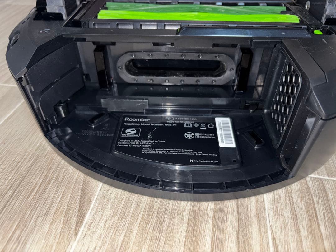 【極美品】iRobot ルンバ j7+ Clean Base付属 自動ゴミ収集