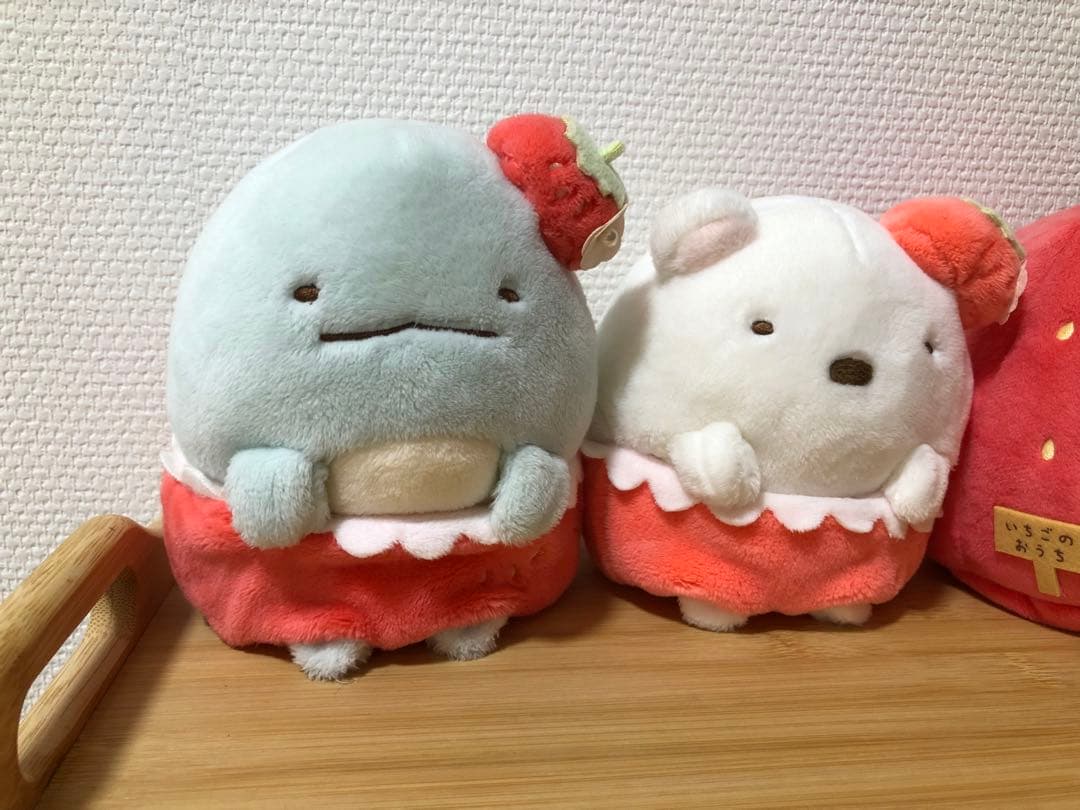 【匿名配送】喫茶すみっコでいちごフェア いちごのおうち　ぬいぐるみセット