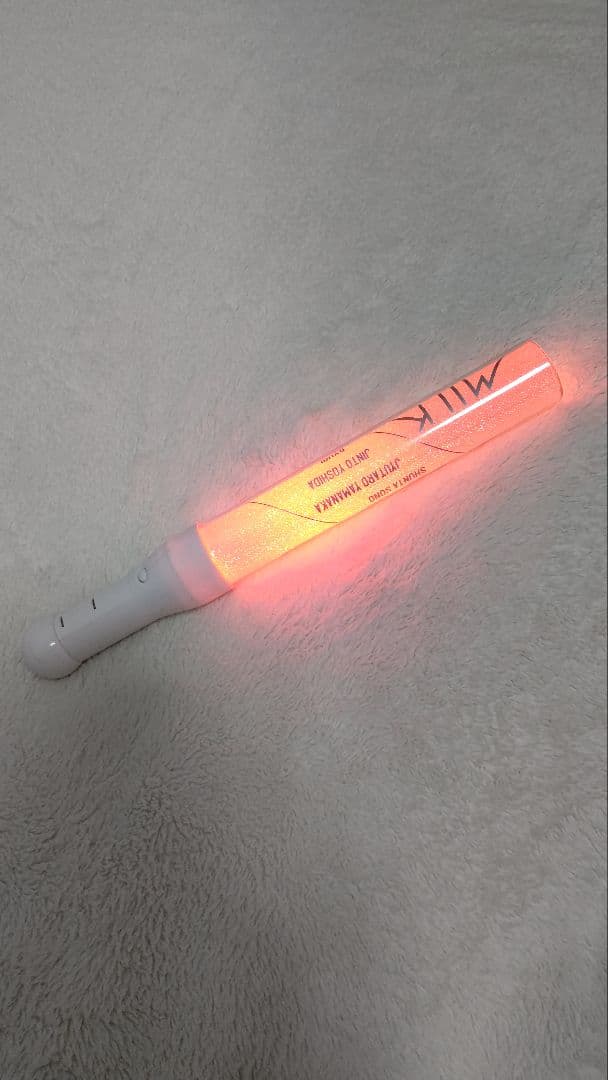 M!LK カラーチェンジペンライト