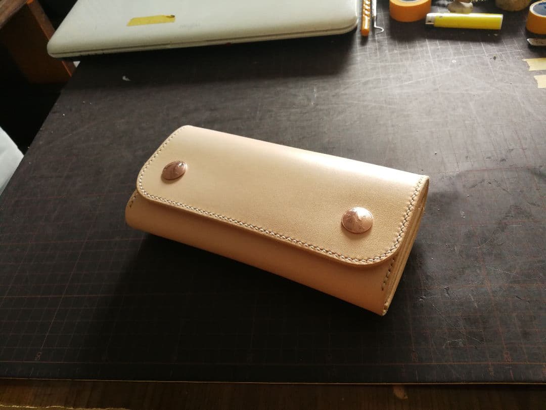 ロングウォレット　革製