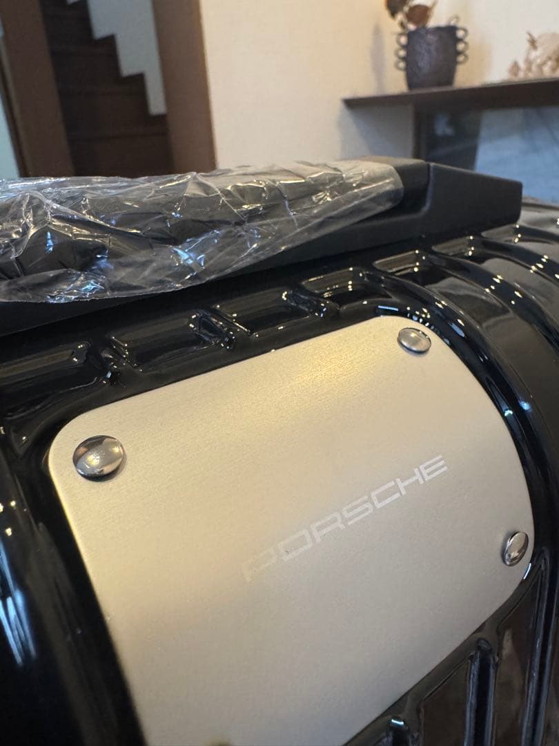 ポルシェ キャリーケース ブラック　TSAロック　機内持ち込み