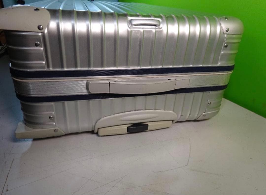 RIMOWA リモワ トパーズスーツケース 70L ４輪 アルミ製シルバー