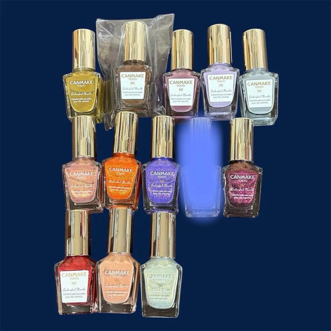 【新品・未使用】【バラ売り可】キャンメイク　カラフルネイルズ　31色