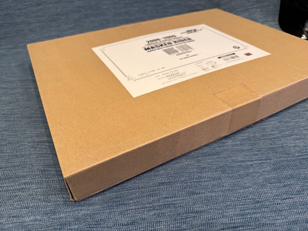 平成仮面ライダー 10周年記念 　マスク ピンバッジコレクション　ピンズ