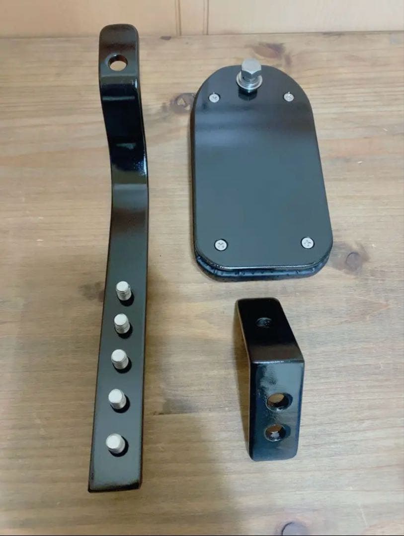 ハイエース200系　スーパーGL フットレスト　運転席側　足おき台