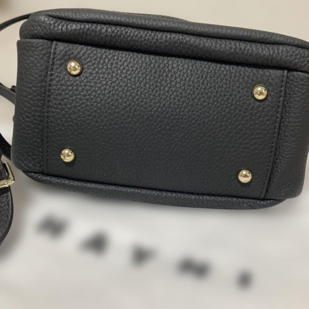 ブラックレザーショルダーバッグ