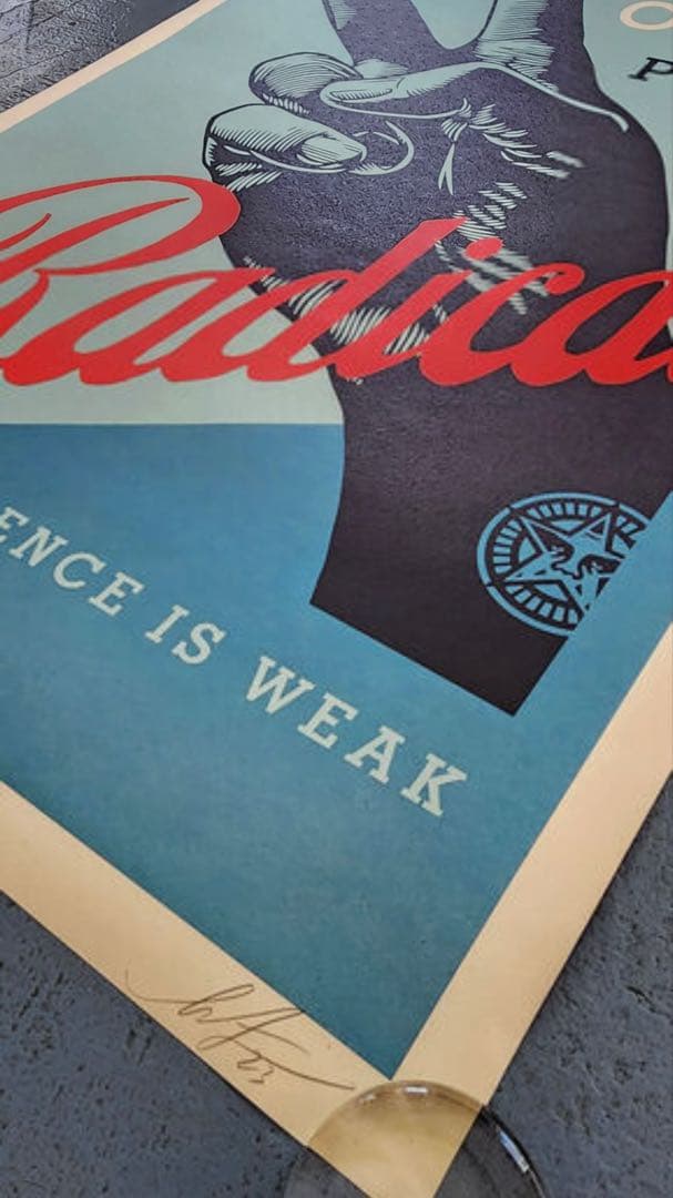 Shepard Fairey シェパード・フェアリー（本人サイン入り）