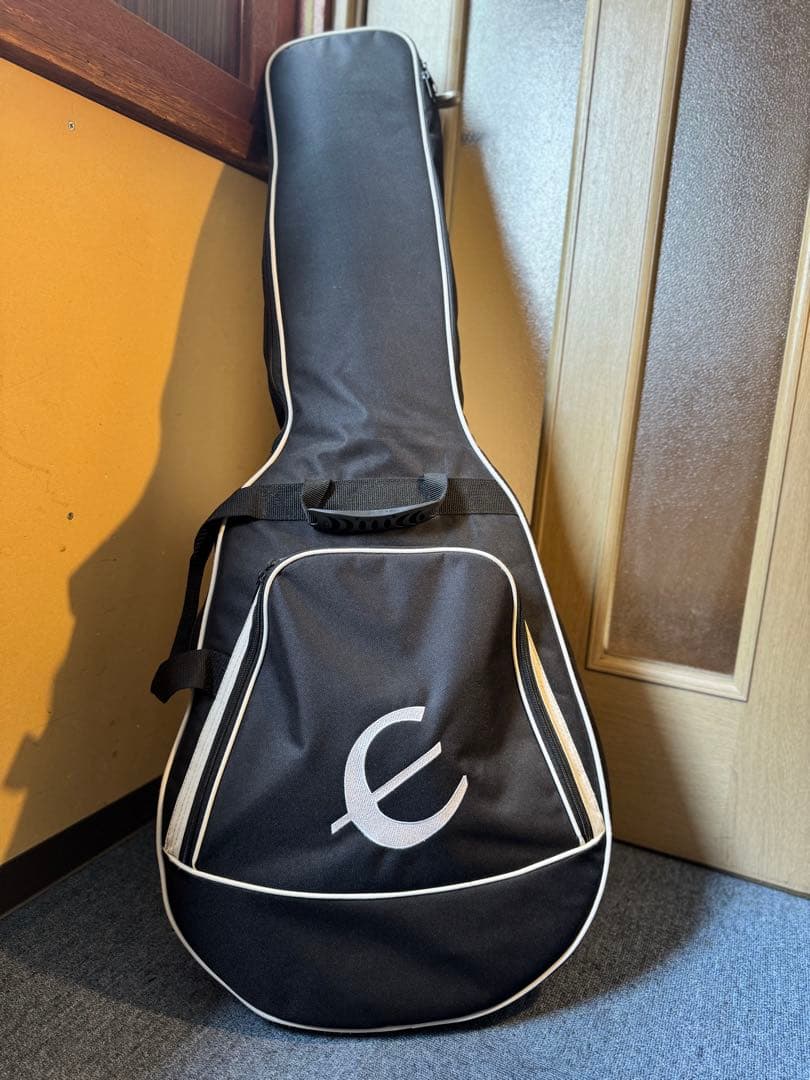 Epiphone ES-335 セミアコースティックギター