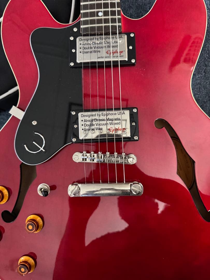 Epiphone ES-335 セミアコースティックギター